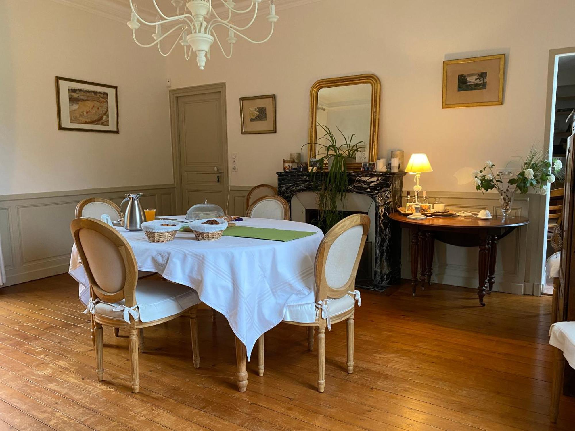 Bed and Breakfast Le Grand Arbre Bayeux Exterior foto